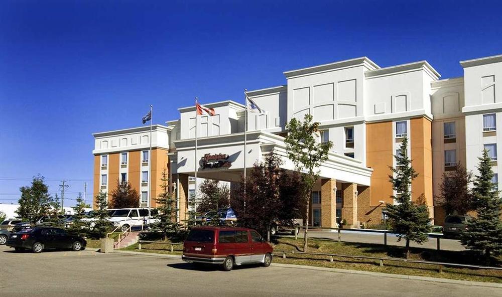 Hotel Hampton & By Hilton Calgary-airport 3*