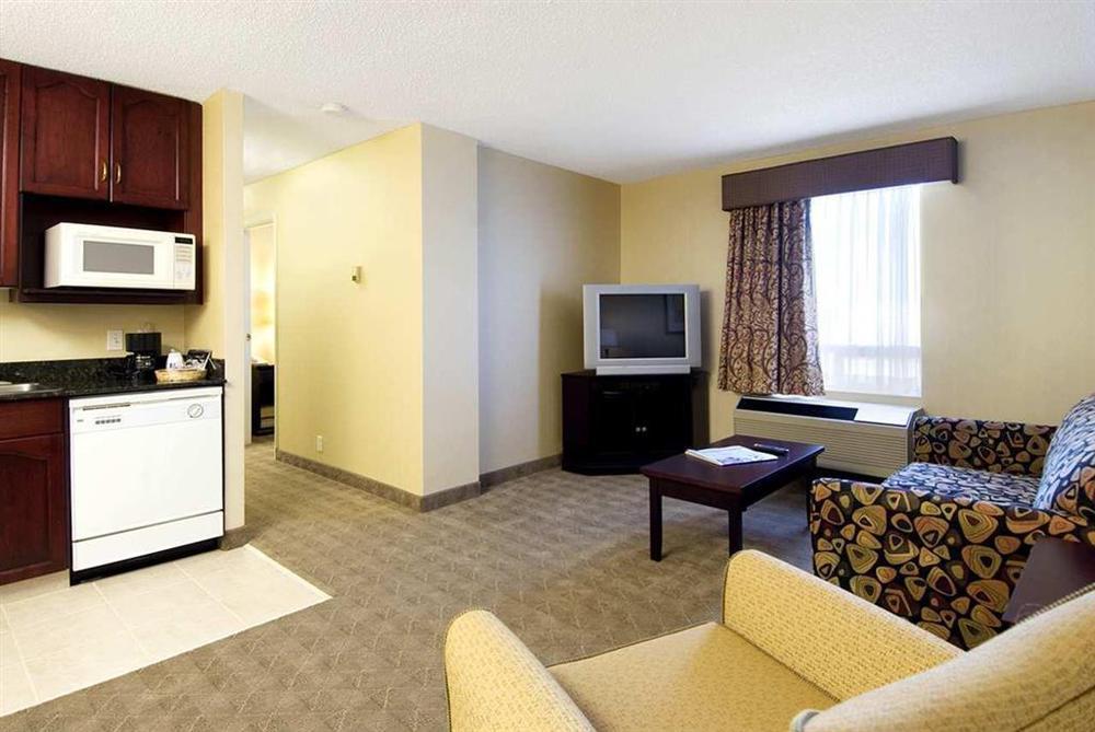 Hampton & By Hilton Calgary-airport 3* Calgary