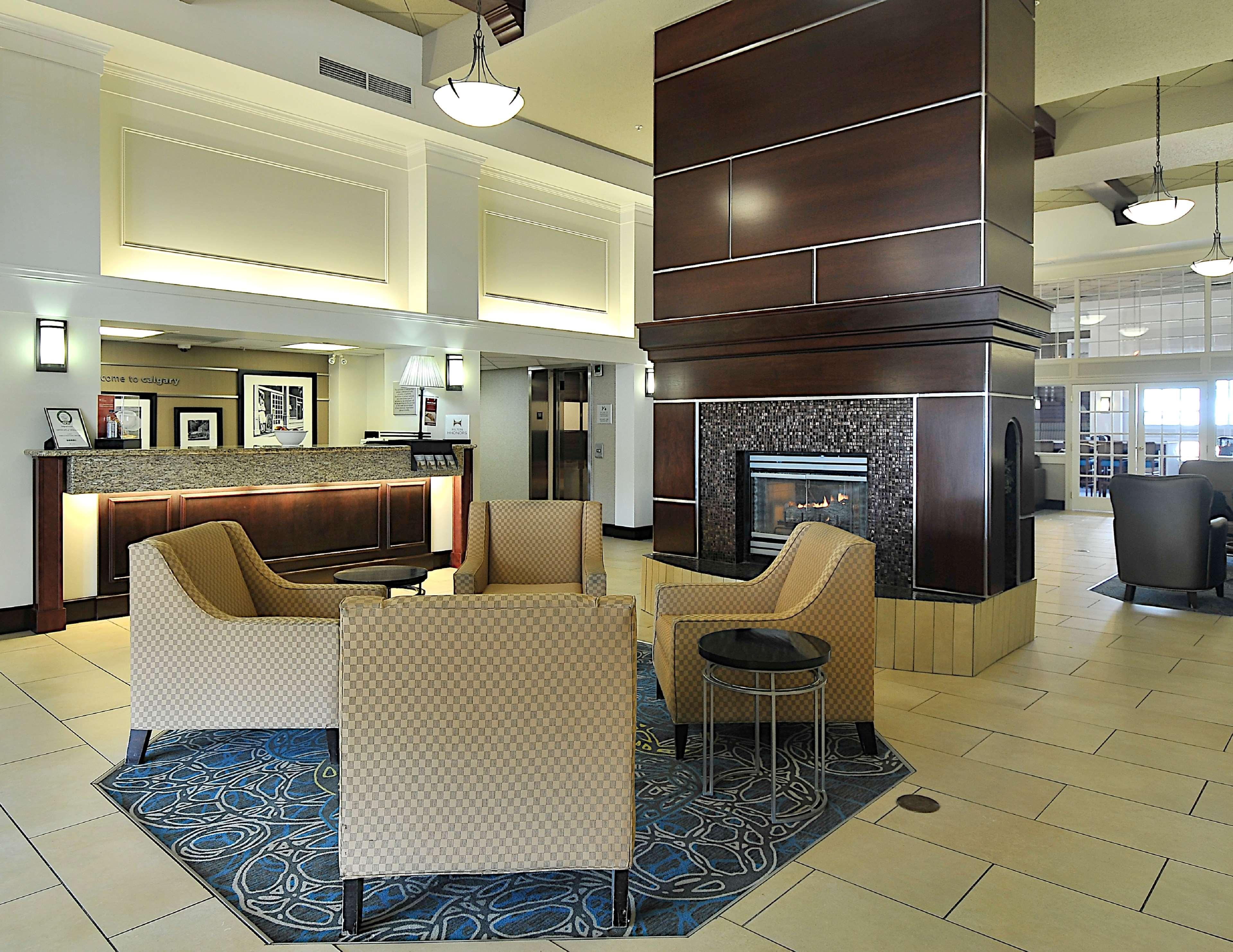 Hampton & By Hilton Calgary-airport Hotel Calgary
