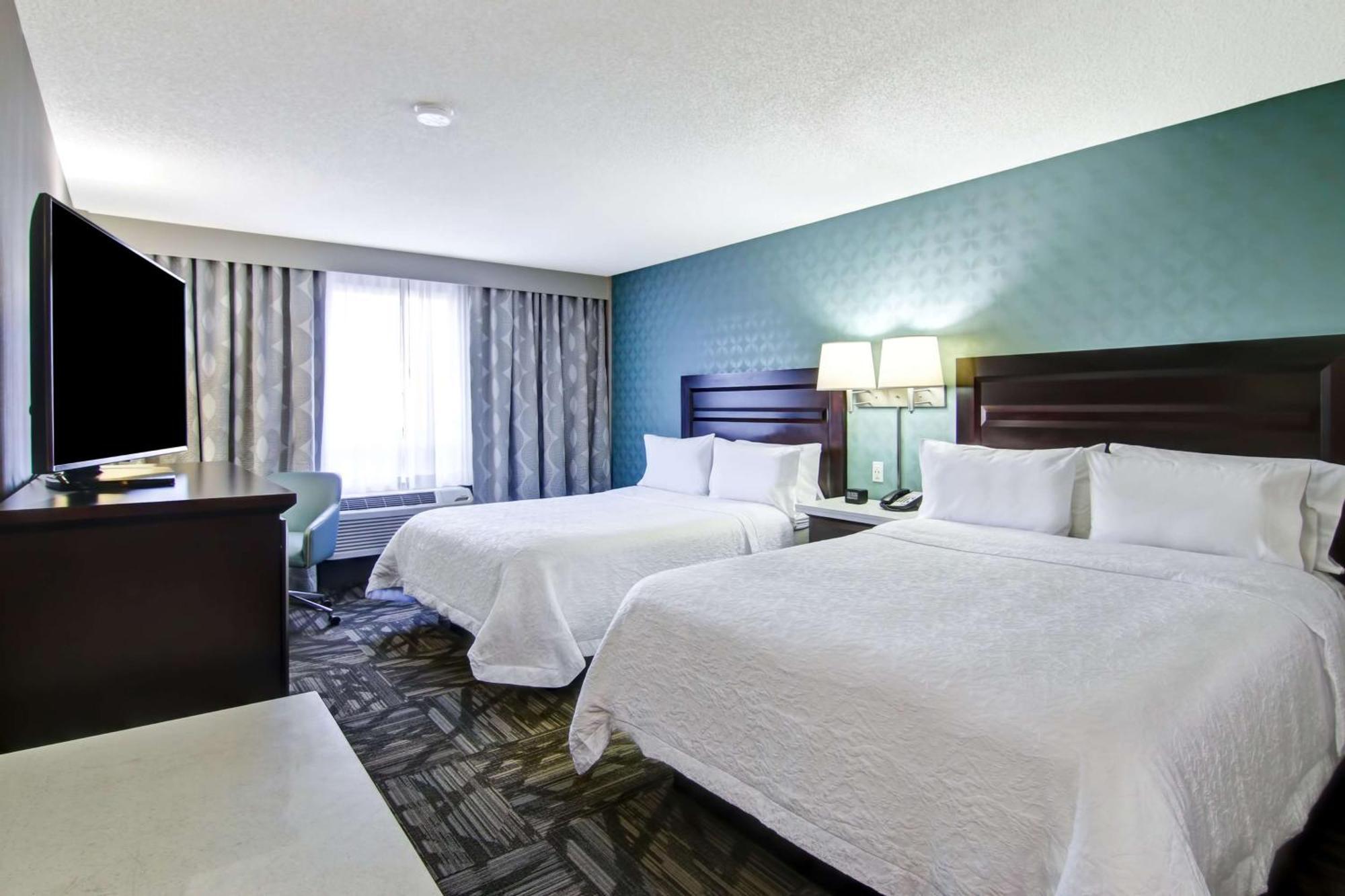 Hampton & By Hilton Calgary-airport