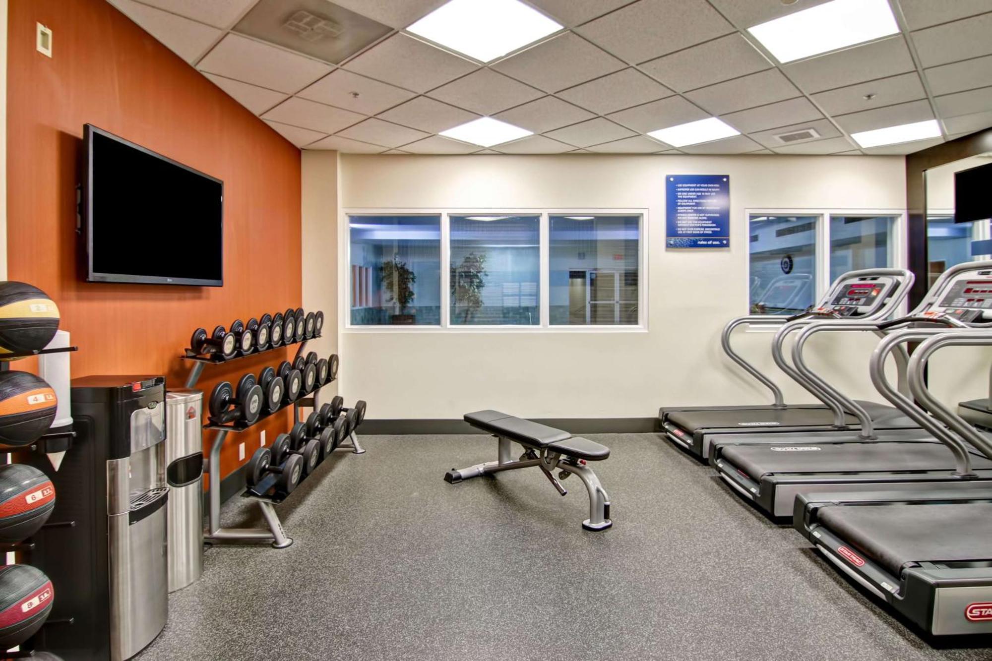 Hotel Hampton & By Hilton Calgary-airport