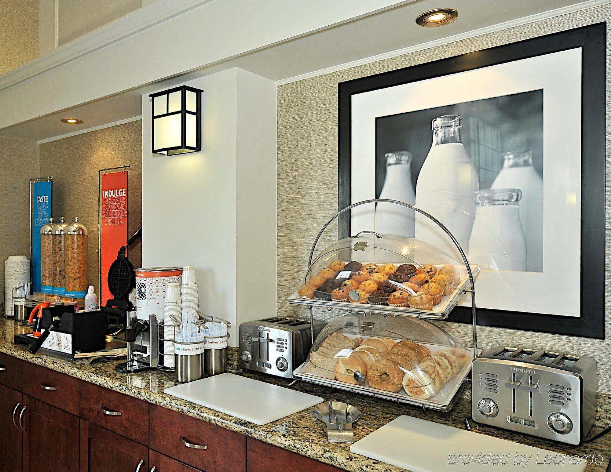 Hampton & By Hilton Calgary-airport